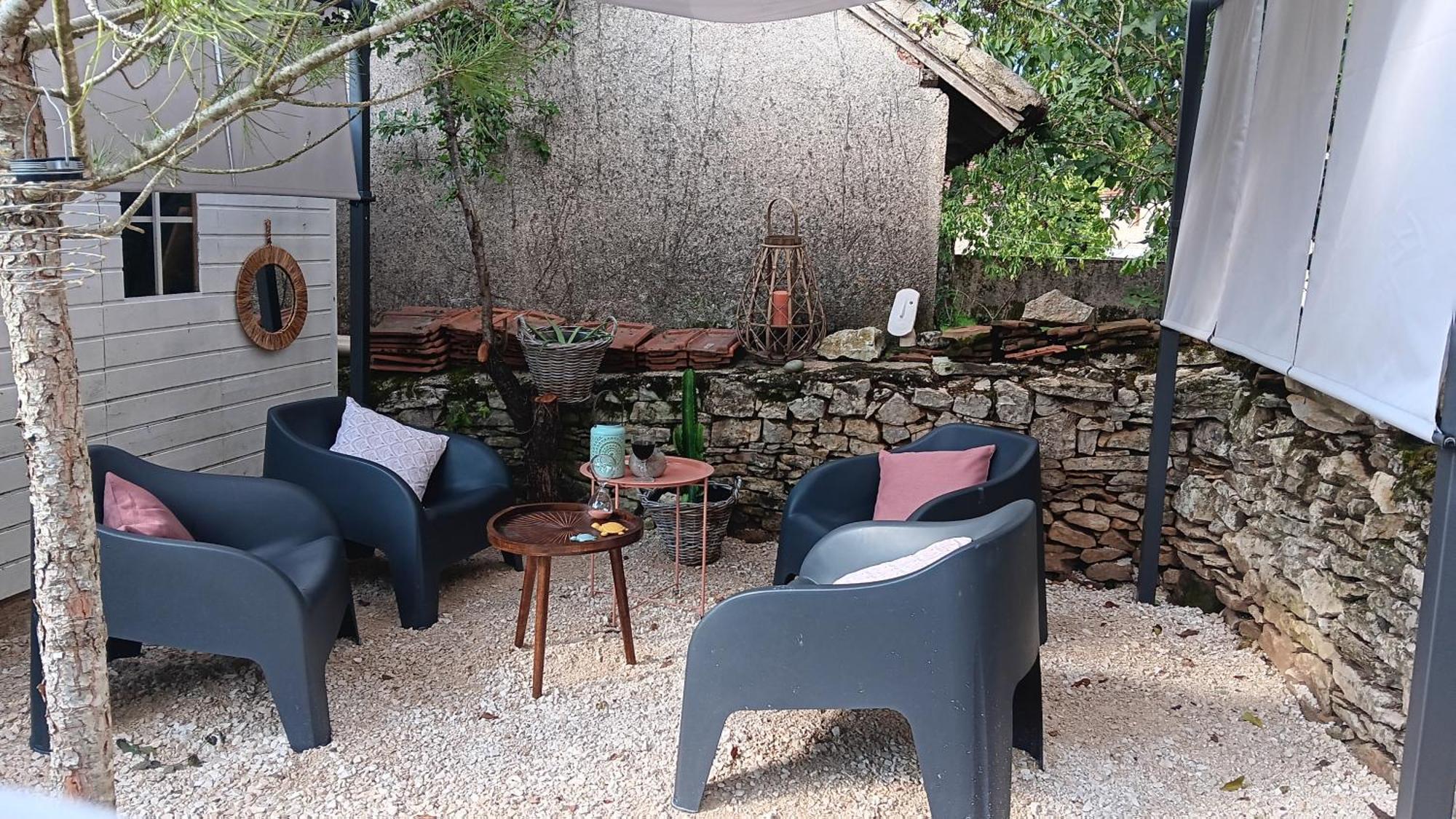 مبيت وإفطار Promilhanes La Grange المظهر الخارجي الصورة